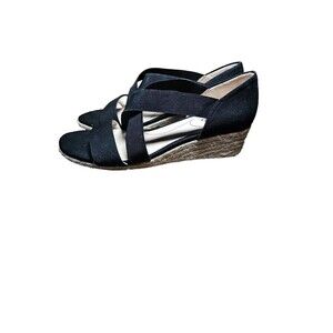 Lifestride Softsystem Women’s Wedge Sandals 10M Black Suede-Like Buckle Comfort